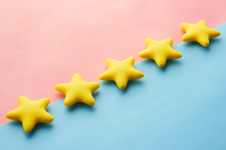 In-depth software reviews