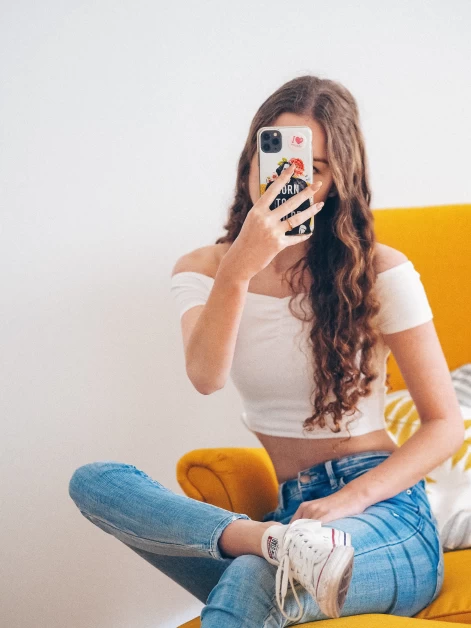 How To Find & collaborate with  Influencers for Digital Marketing