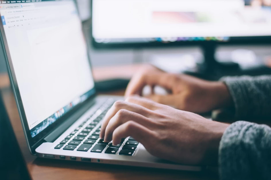 How to Make Money Selling Products Online 2024